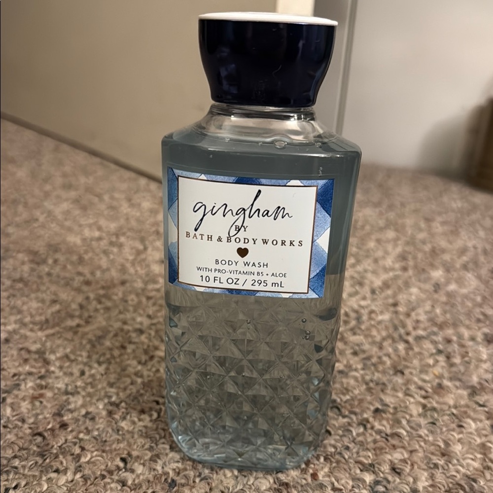 Bath and Body Works Gingham Shower Gel - Picture 2 of 3